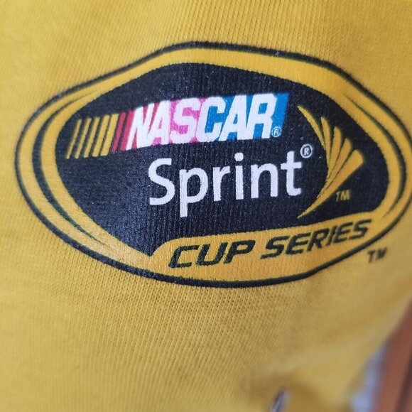 Peanut M&M's Fitted T-Shirt Authentic Nascar Yellow Size Medium Kyle Busch #18 - Picture 5 of 8